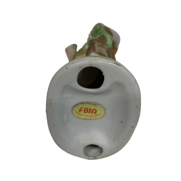 Vintage FBIA Colonial Boy Holding Flower Bouquet 6.5" - Picture 5 of 5